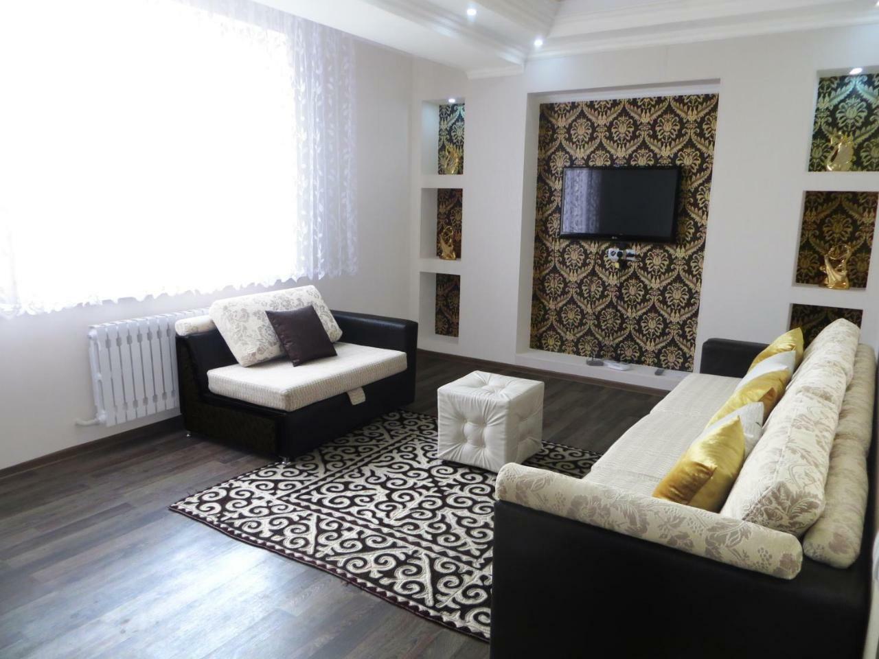 Comfort Apartment Bishkek Bagian luar foto