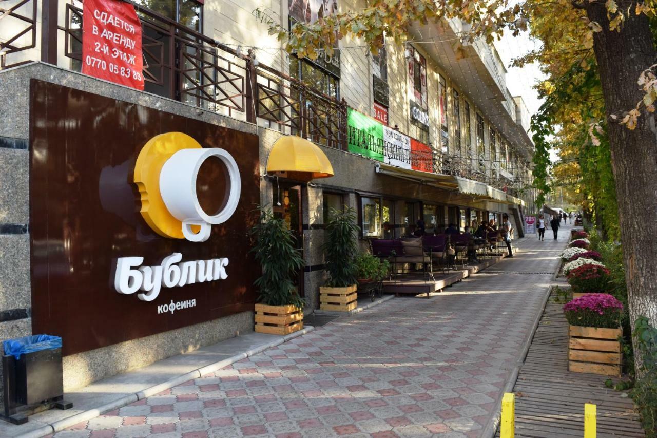 Comfort Apartment Bishkek Bagian luar foto